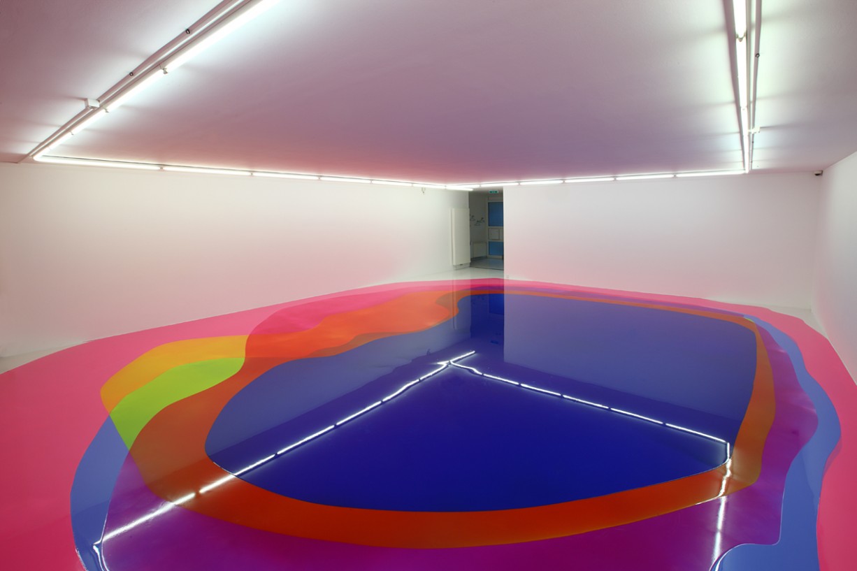 Peter Zimmermann – pool, Museum Otterndorf, 2016, epoxy resin 