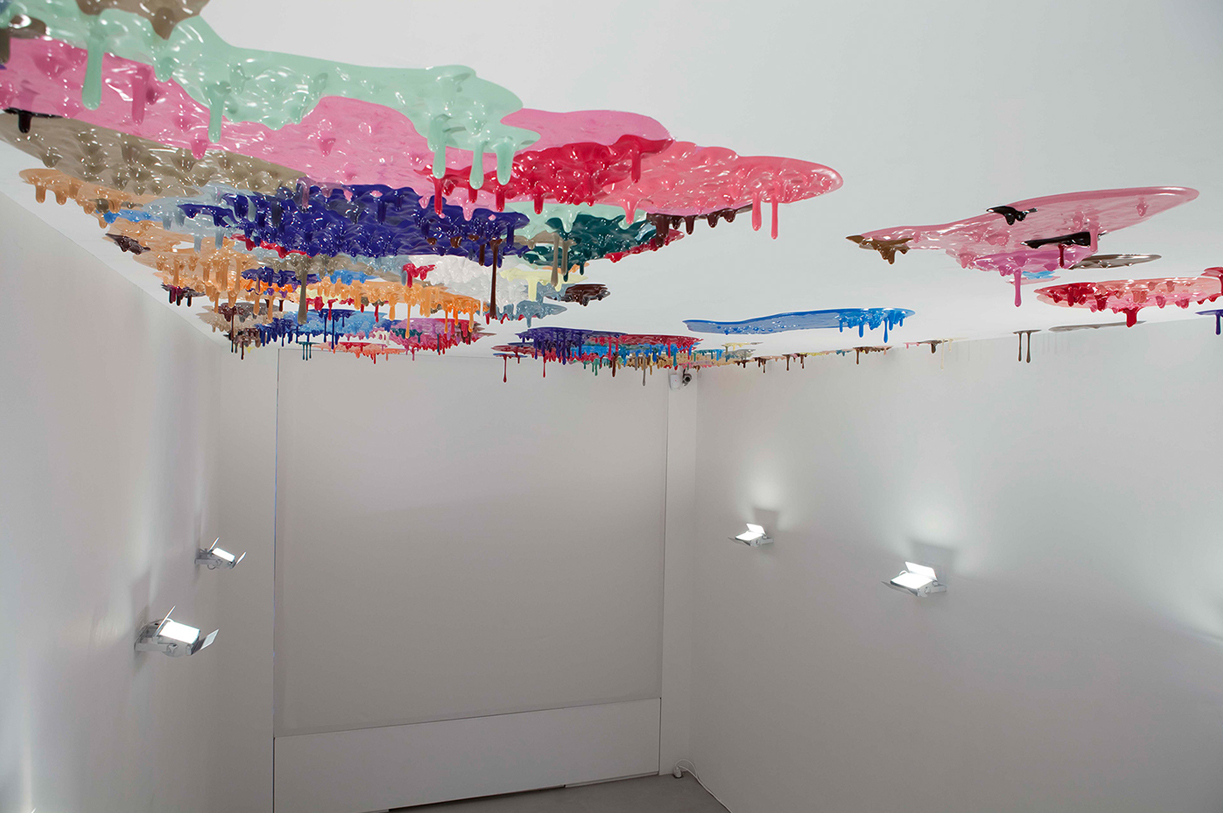 Peter Zimmermann – gravity, 2010 (installation view Galerie Perrotin) 